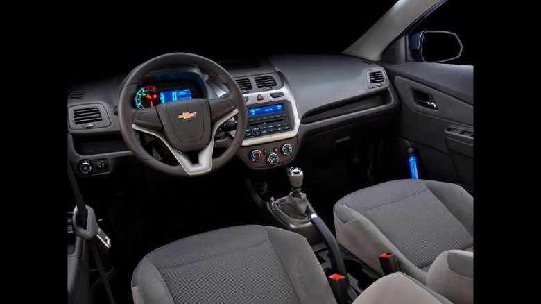Chevrolet Cobalt 2022 салон