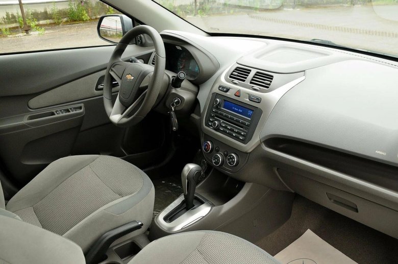 Шевроле кобальт 2 салон