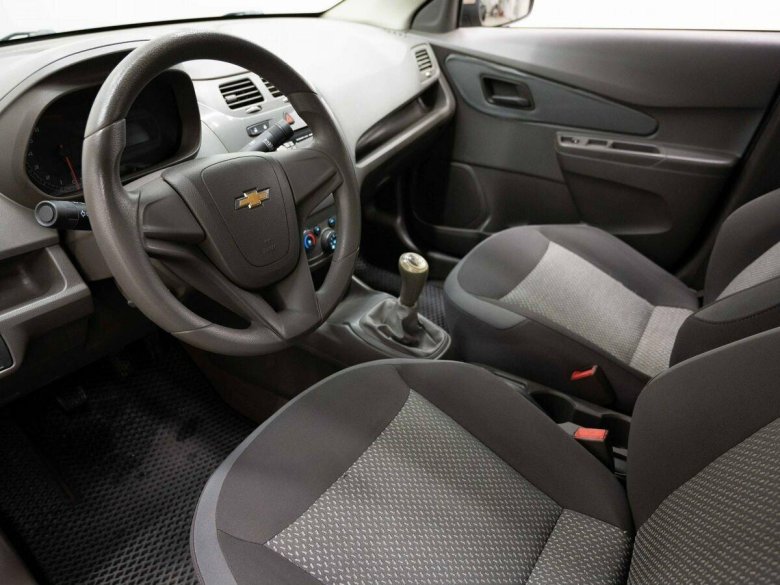 Шевроле кобальт 2013 1.4 автомат