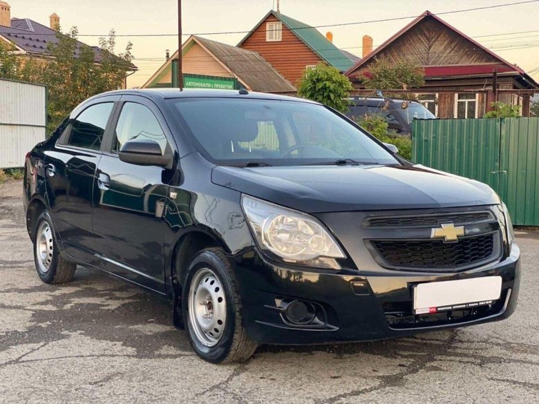 Chevrolet Cobalt черный