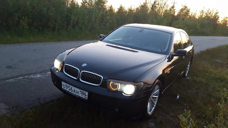БМВ 7 2004