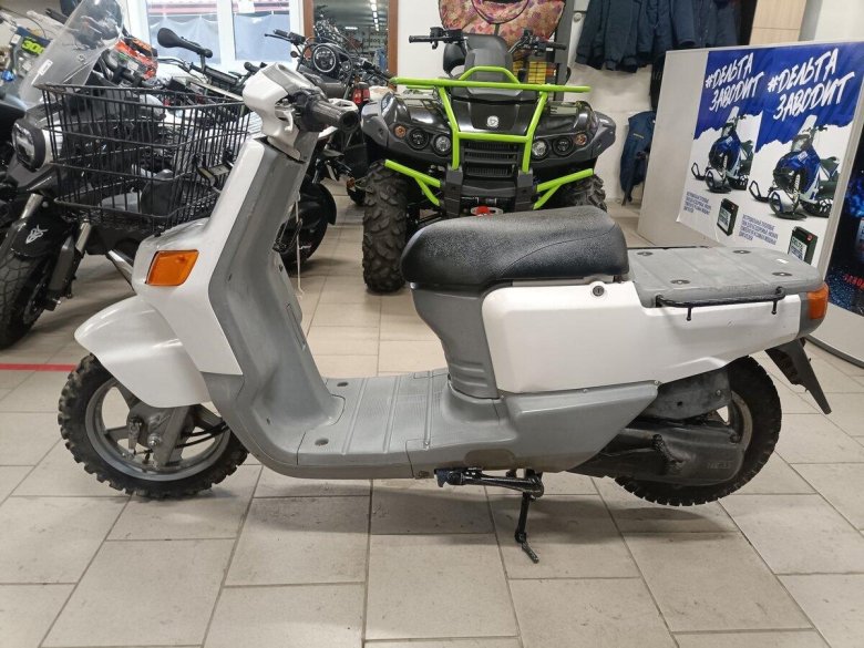 Скутер yamaha