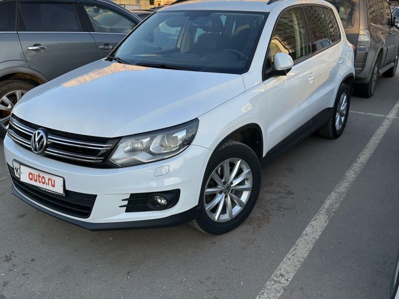 Volkswagen tiguan 2013 года