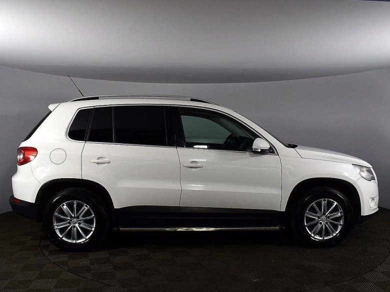 VW Tiguan белый
