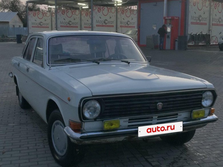 Волга 2410 седан