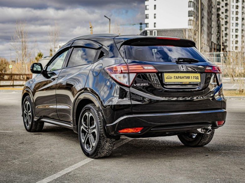 Черная хонда