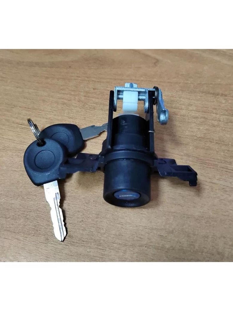 Amulet замок багажника