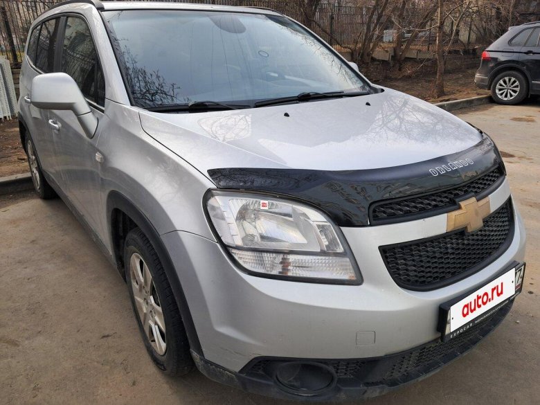 Chevrolet orlando 2010 — 2018 серебристый