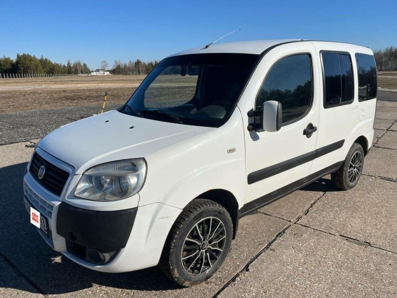 Fiat doblo 2012