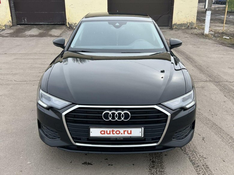 Черная ауди а 6