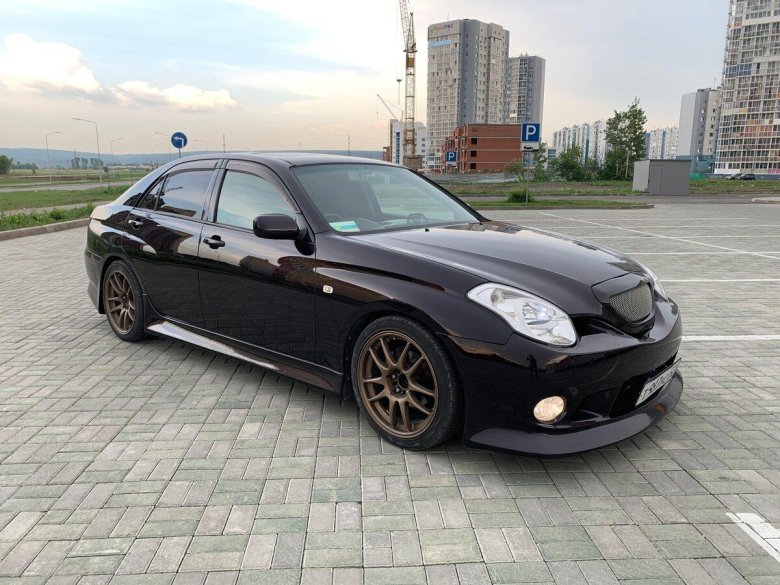 Тойота веросса черная