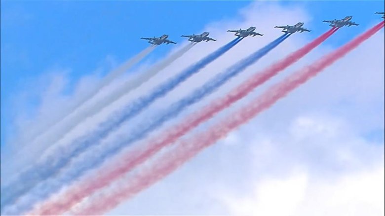 Парад самолетов