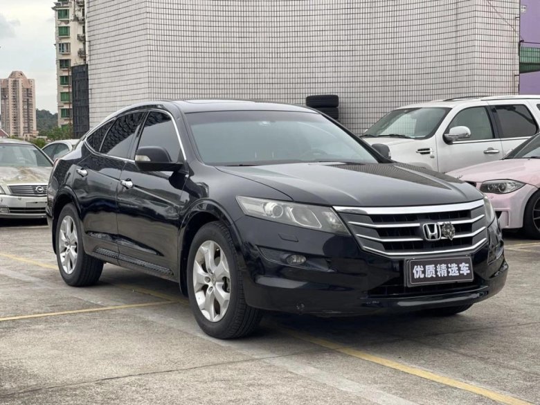 Автомобиль honda