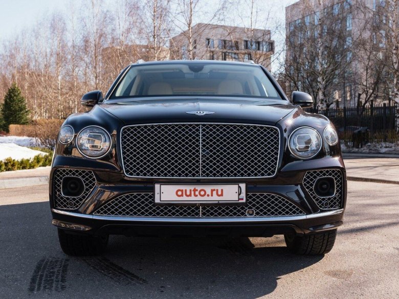 Машина bentley bentayga