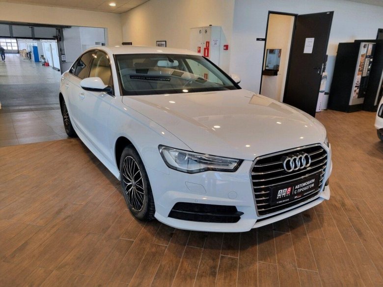 Белая ауди а 6