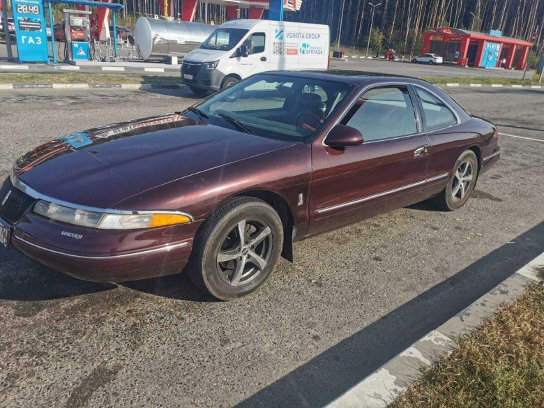 Lincoln Mark VIII