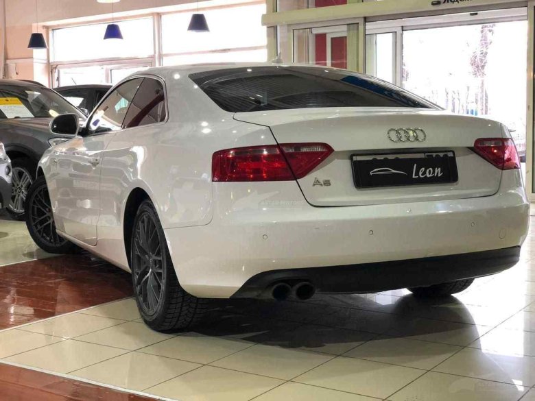 Айди а5 2011 2.0 CVT (180 белая