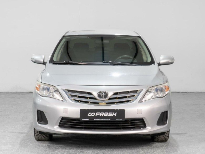 Toyota corolla 2012 1.6 автомат