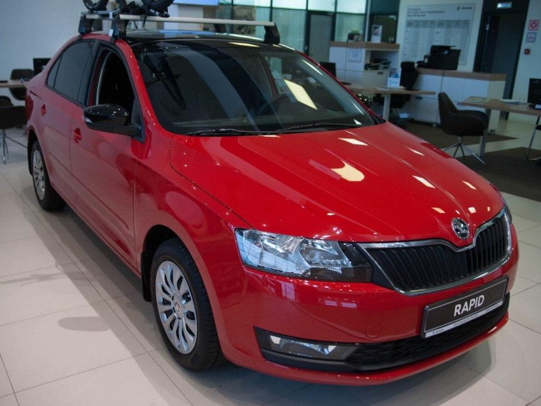 Шкода Рапид 2022 красная
