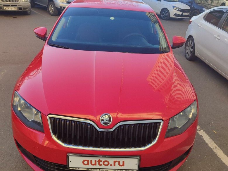 Шкода октавия красная 2015
