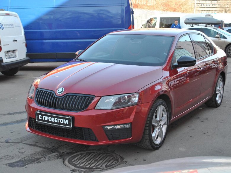 Шкода Октавия а5 красная