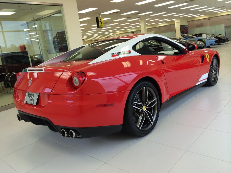 Феррари купе 599