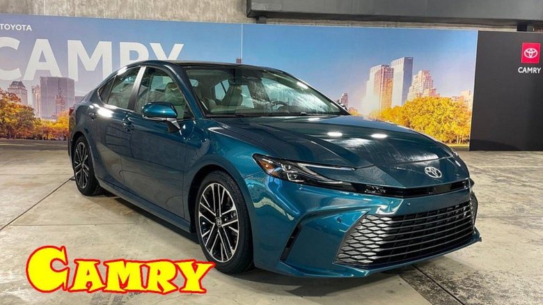 Toyota Camry 2025