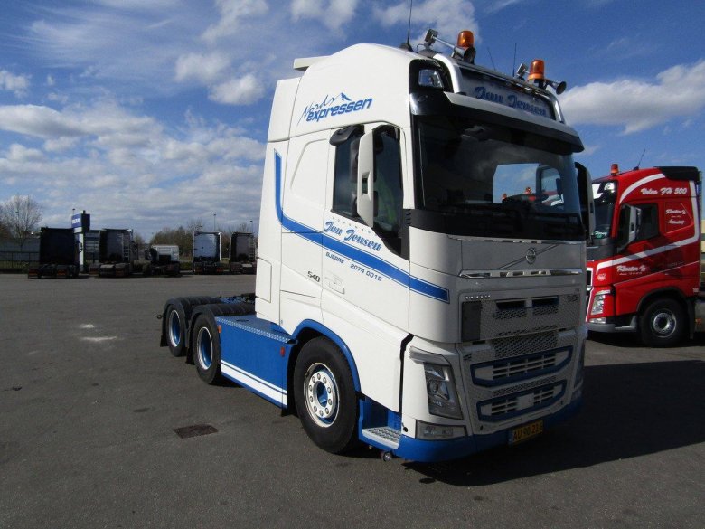 Вольво 540 тягач