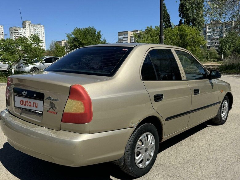 Хендай акцент бежевый