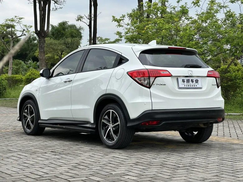 Хонда везель 2017