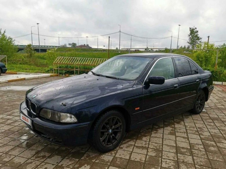 BMW e39 1999 черная