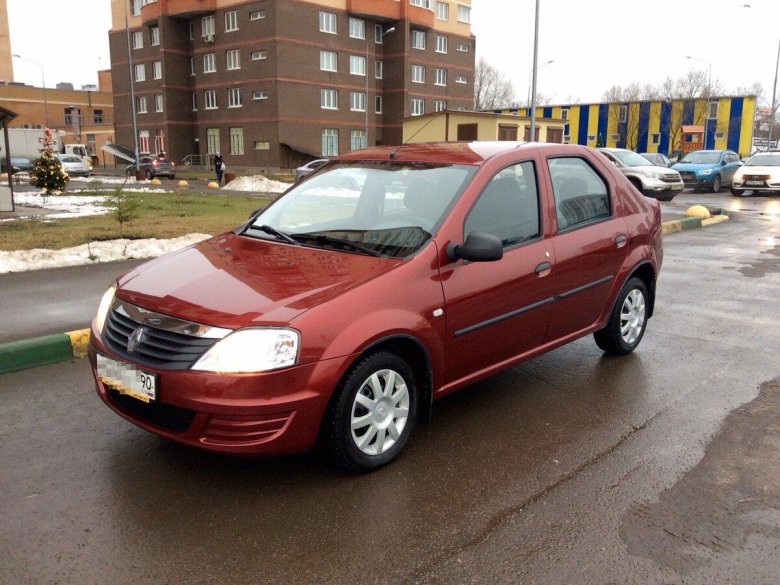 Логан 2012 красный