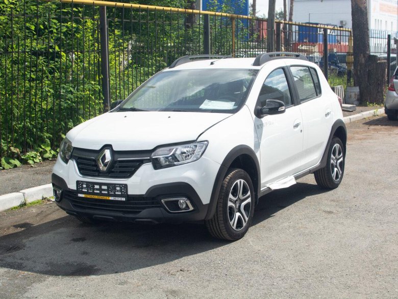 Renault Sandero Stepway белый
