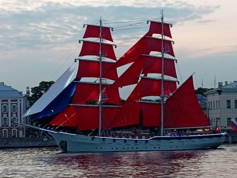 Бриг россия алые паруса
