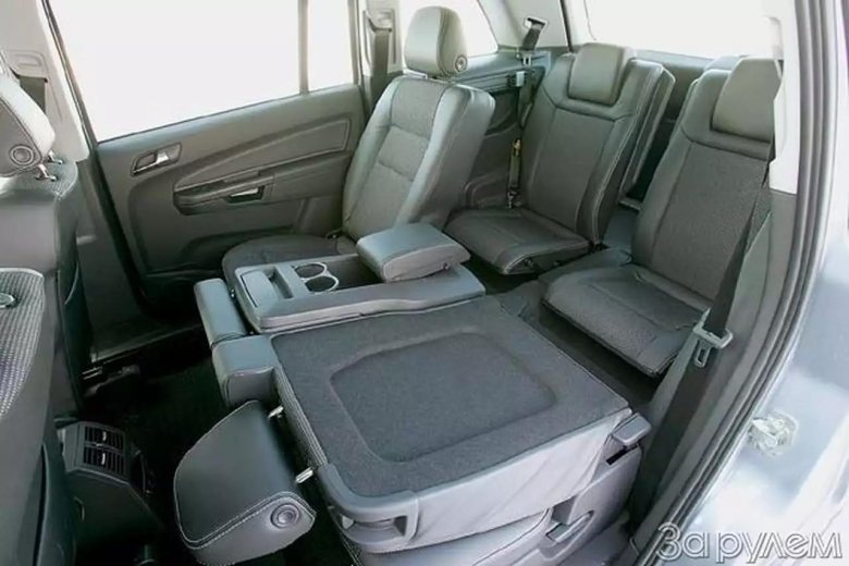 Opel Zafira 2005 салон