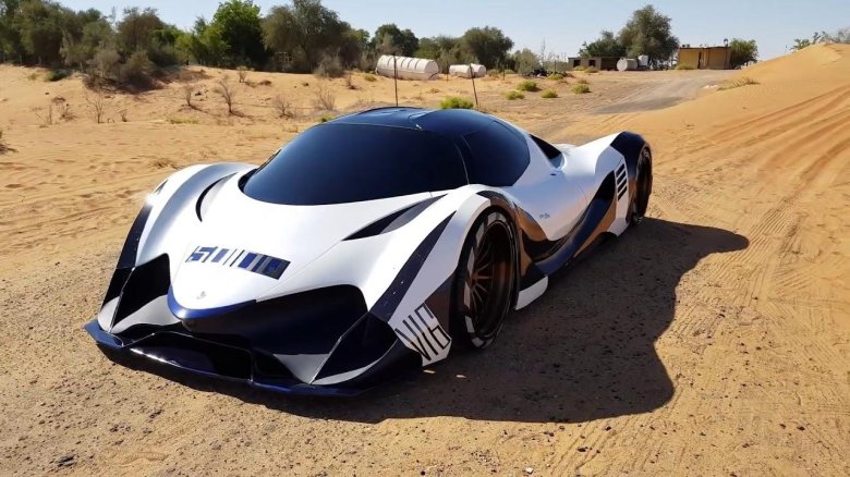 Машина гиперкар Devel Sixteen