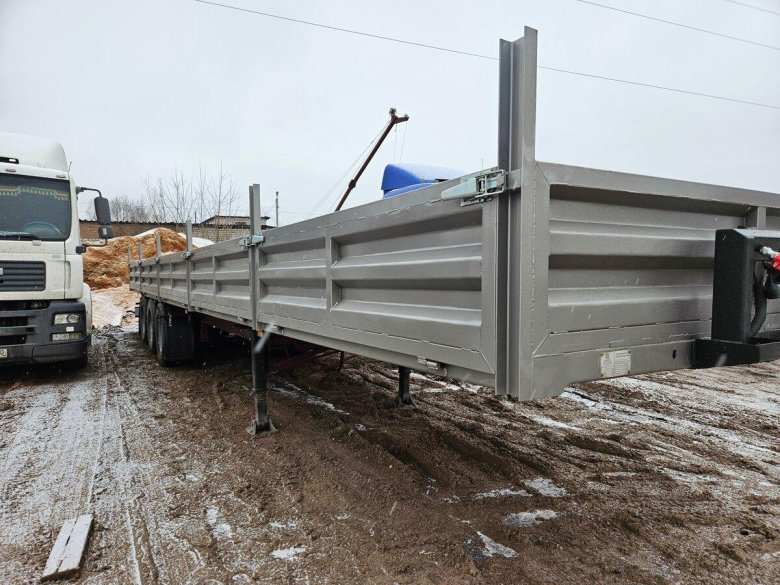 Полуприцеп бортовой нефаз 9334-10