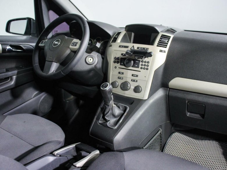 Опель зафира 2008 салон