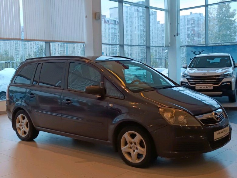 Nissan Tiida 2008