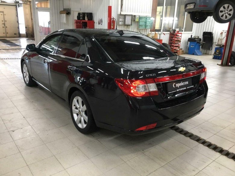 Chevrolet Epica черная