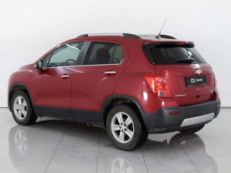 Шевроле трекер 2015