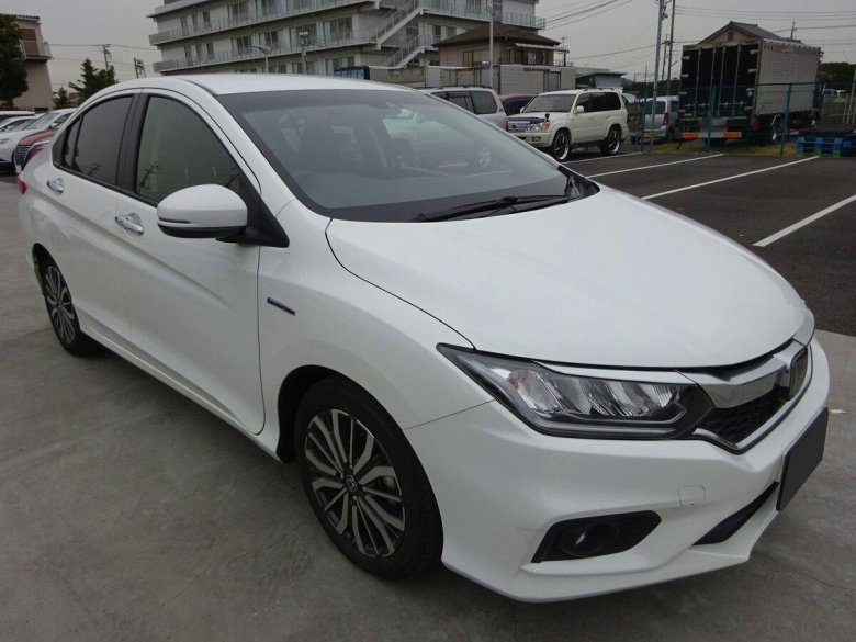 Honda grace hybrid