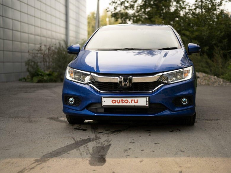 Синяя хонда