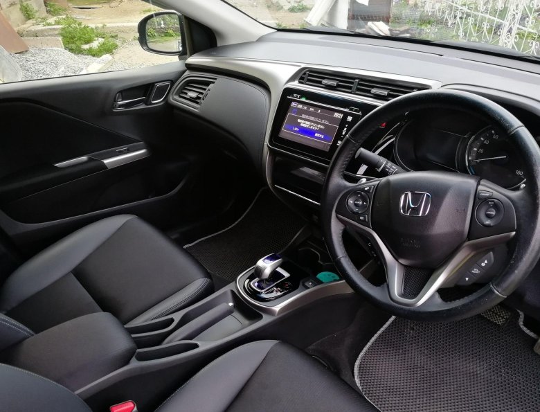 Хонда Грейс гибрид