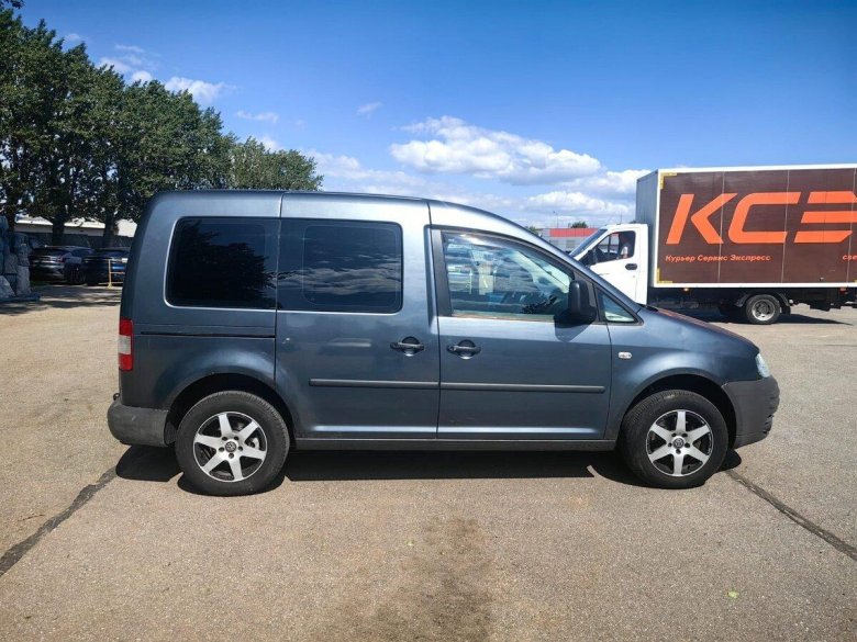 Volkswagen caddy maxi 2010