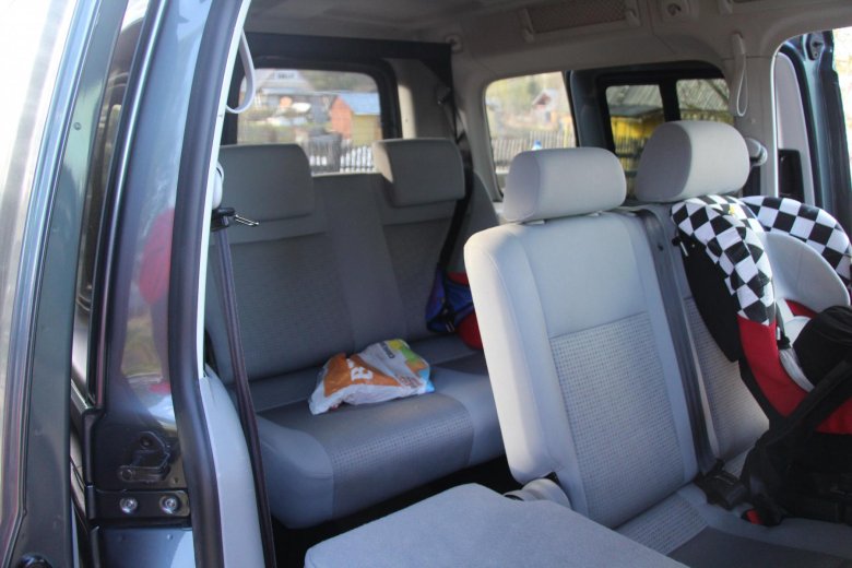 Volkswagen Caddy 7 местный