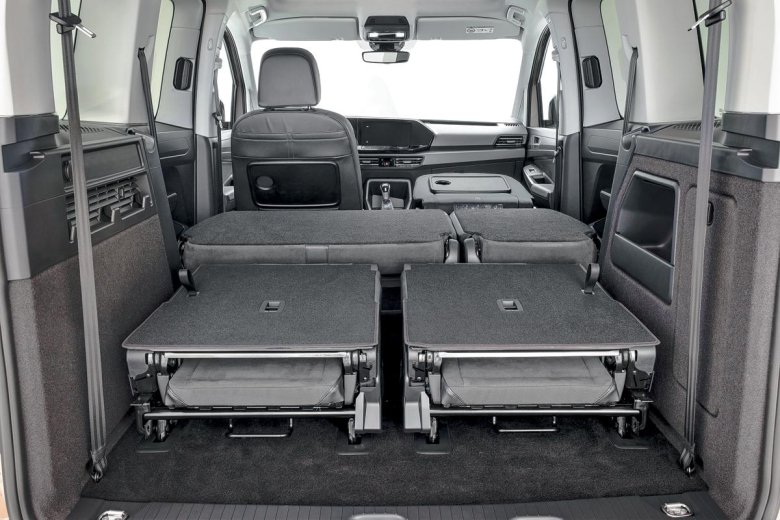 VW Caddy 2021 салон