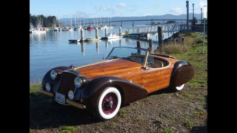 Деревянный автомобиль