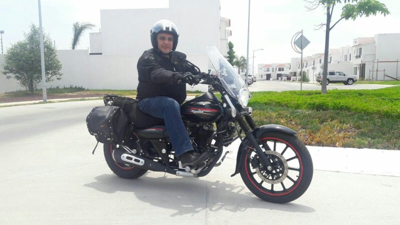 Мотоцикл баджадж