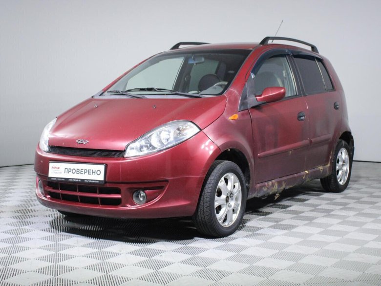 Как выглядит машина чери красная